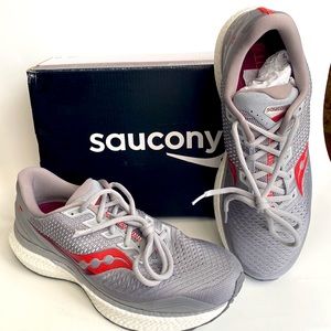 AUCONY Triumph 18 Alloy Gray Red Men's Sneaker Triflex PWRRN Size 11 Medium NEW